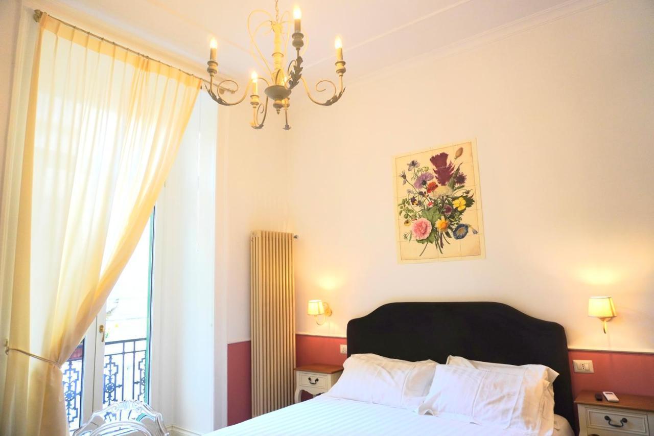 Macchiato Suites Boutique Guest House Napoli Bagian luar foto